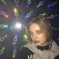 欧美黑暗风格头像_暗黑系超酷的女生头像