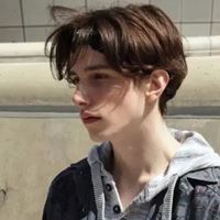 欧美男生头像图片帅气高清_男头像欧美复古潮流时尚高清