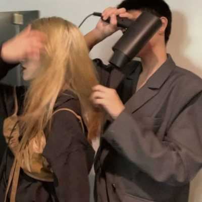 网恋头像真人女-情侣头像网图真人