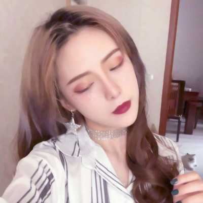帅气的少女头像_霸气美少女头像