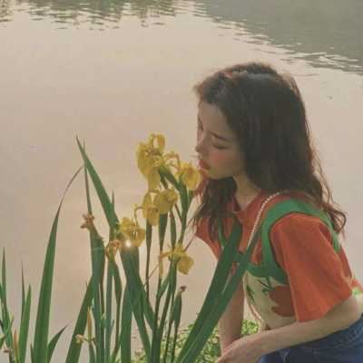 小清新唯美女生头像_复古图片唯美女生头像