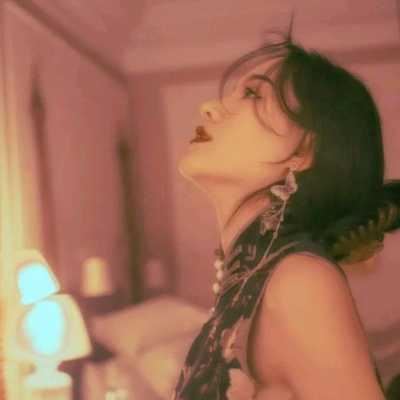 成熟女生的头像高清气质的（气质成熟女人头像图片唯美）