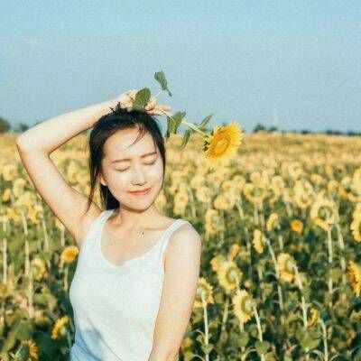 气质成熟女人头像图片唯美（成熟气质头像唯美）