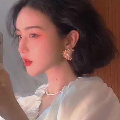 港风复古女生头像图片|复古女头像港风