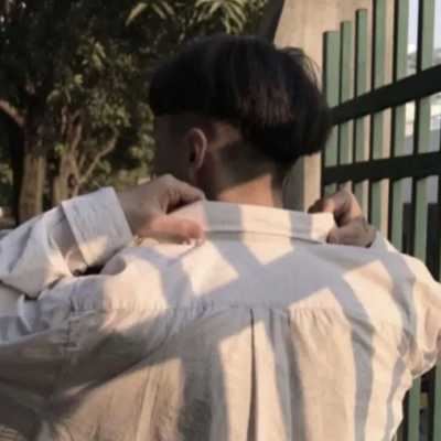 不明显的真人情侣头像 不太明显的真人情头