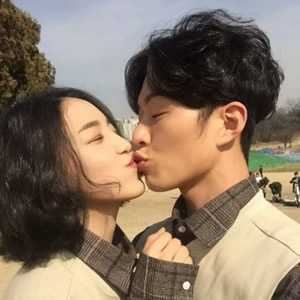 相爱的人两个头像_两个人的图片相爱头像