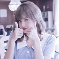 金色头发女生韩系头像（银白色头发女生头像）
