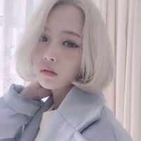 金色头发女生韩系头像（银白色头发女生头像）