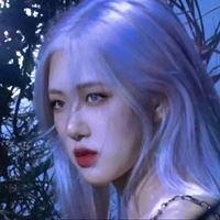 金色头发女生韩系头像（银白色头发女生头像）