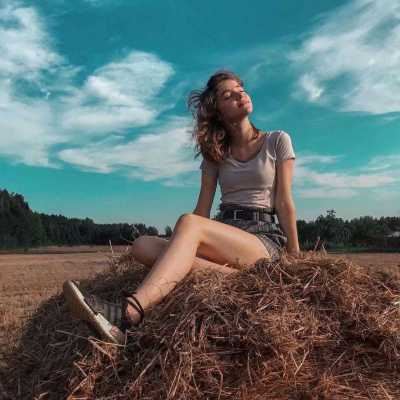 气质欧美女生头像黑白|欧美女生头像意境唯美