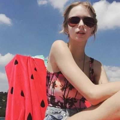 气质欧美女生头像黑白|欧美女生头像意境唯美