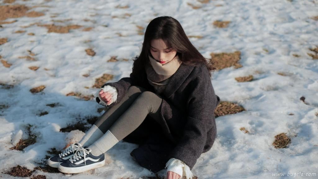唯美雪景美女图片