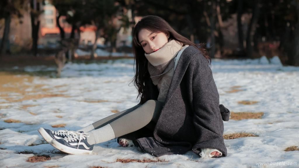 唯美雪景美女图片