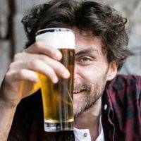 欧美男生喝酒图片-欧美男生头像图片帅气高清