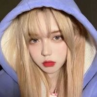 最美金发女生头像（金色头发图片女生）