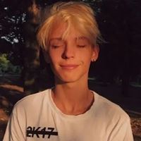 男生头像阳光少年欧美-欧美阳光男头像图片