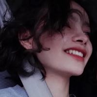 女生头像大笑温暖阳光欧美（欧美女头像爱笑的女孩）