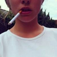 恐怖的头像女生_最新的欧美头像女生