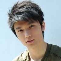欧美男生头像阳光帅气|男生头像小清新阳光