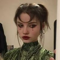 欧美短发头像女生短发霸气_短发欧美风女生头像