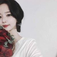 欧美锁骨头像照片-锁骨头像半身