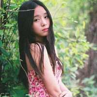 撅嘴小女孩头像超萌高清_欧美可爱小女孩头像图片