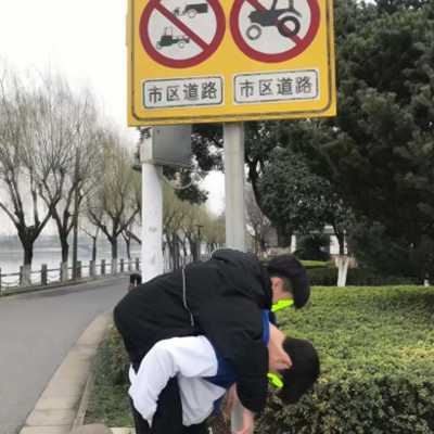 撒狗粮的情侣头像 情侣头像萌宠两张配对