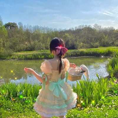 穿着公主裙的女孩头像 女孩公主头像