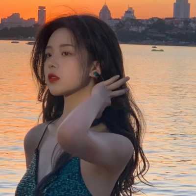 抖音头像图片2022最火爆女（抖音网红美女照片头像）
