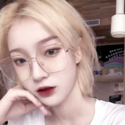 真人头像女生可爱单纯（女生头像清纯可爱真人）