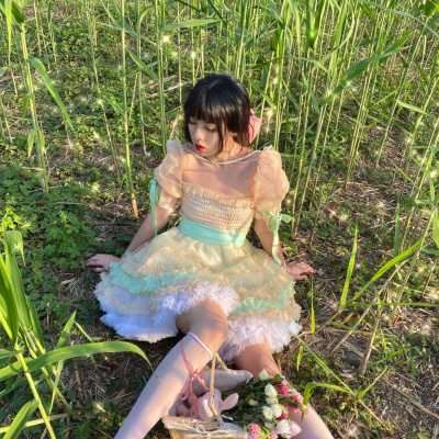穿着公主裙的女孩头像 女孩公主头像