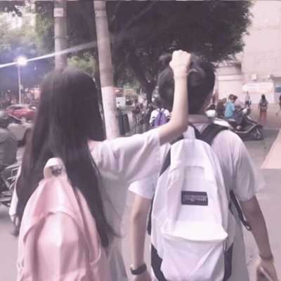 撒狗粮的情侣头像 情侣头像萌宠两张配对