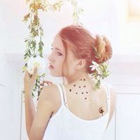 吹泡泡糖的女孩头像_女生吹泡泡头像图片唯美