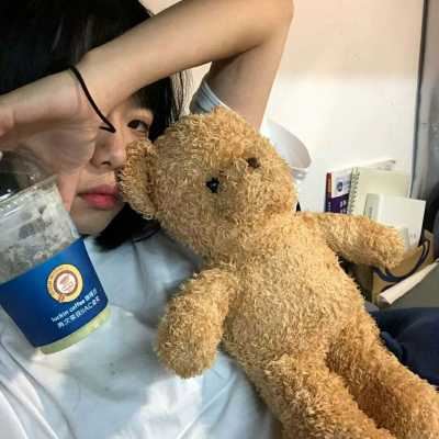 可爱俏皮的女生头像动漫_可爱俏皮的女生头像真人
