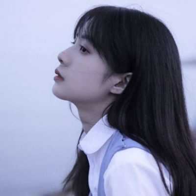 唯美女生头像蓝色系_超仙气的蓝色系意境女生头像