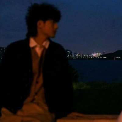 2022年最火情侣头像真人（最近超火的神仙情侣头像）