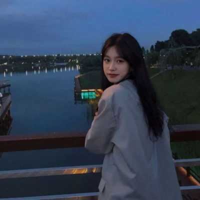 唯美女生头像蓝色系_超仙气的蓝色系意境女生头像
