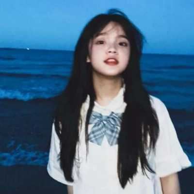 唯美女生头像蓝色系_超仙气的蓝色系意境女生头像