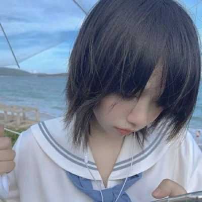 唯美女生头像蓝色系_超仙气的蓝色系意境女生头像