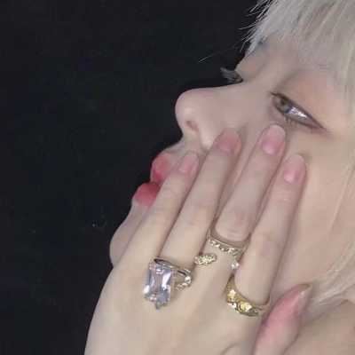 气质头像女生最新图片（个性网女头像气质）