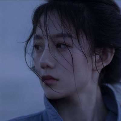 唯美女生头像蓝色系_超仙气的蓝色系意境女生头像