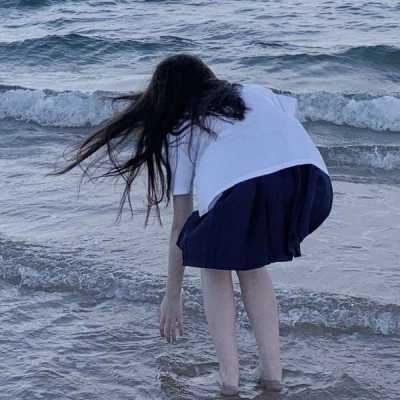 唯美女生头像蓝色系_超仙气的蓝色系意境女生头像