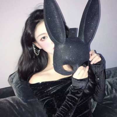 可盐可甜的女生头像动漫（可盐可甜的女生头像真人）