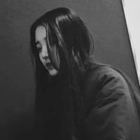 清纯女生头像侧脸长发（长发头像女生高冷背面）