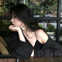 女生高冷妩媚禁欲头像_冷酷的女生头像