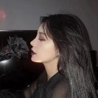 女生高冷妩媚禁欲头像_冷酷的女生头像