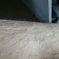 有腿毛的照片-女生有腿毛吗