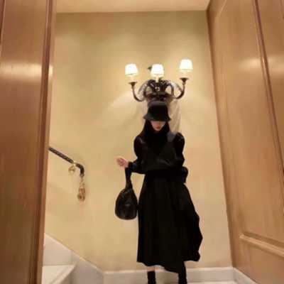 可盐可甜的女生头像动漫（可盐可甜的女生头像真人）