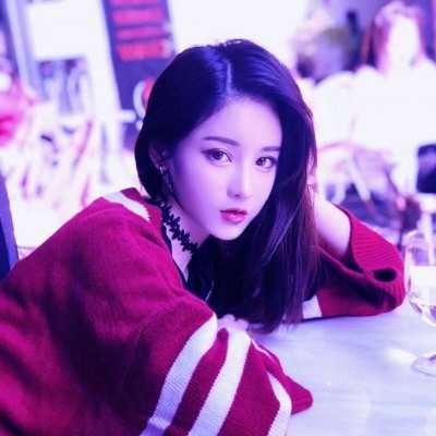 抖音红色系女生头像手绘|抖音最火的情侣头像红色系