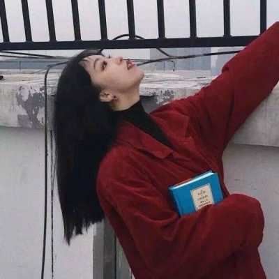 抖音红色系女生头像手绘|抖音最火的情侣头像红色系